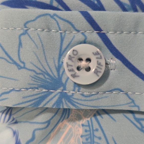 Retro Rifle Prey V2 Button Down - Picture 4 of 9